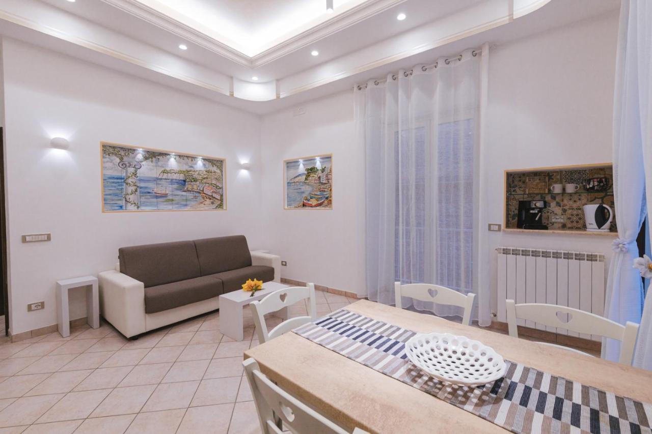 Casa La Bifora Apartment ซอร์เรนโต ภายนอก รูปภาพ