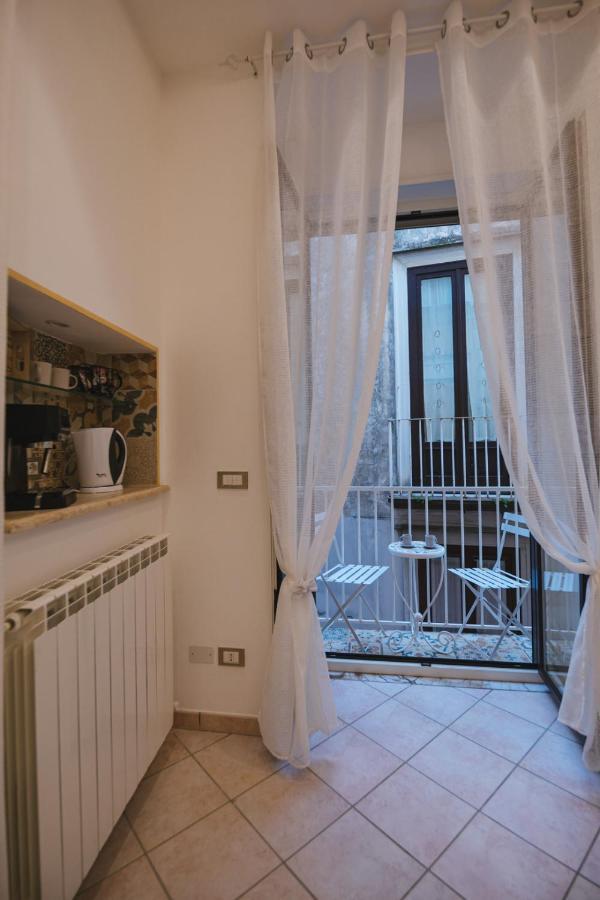 Casa La Bifora Apartment ซอร์เรนโต ภายนอก รูปภาพ